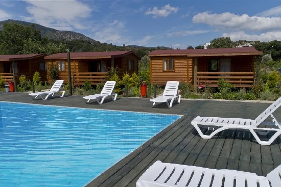 Bitez bungalove. woodentown